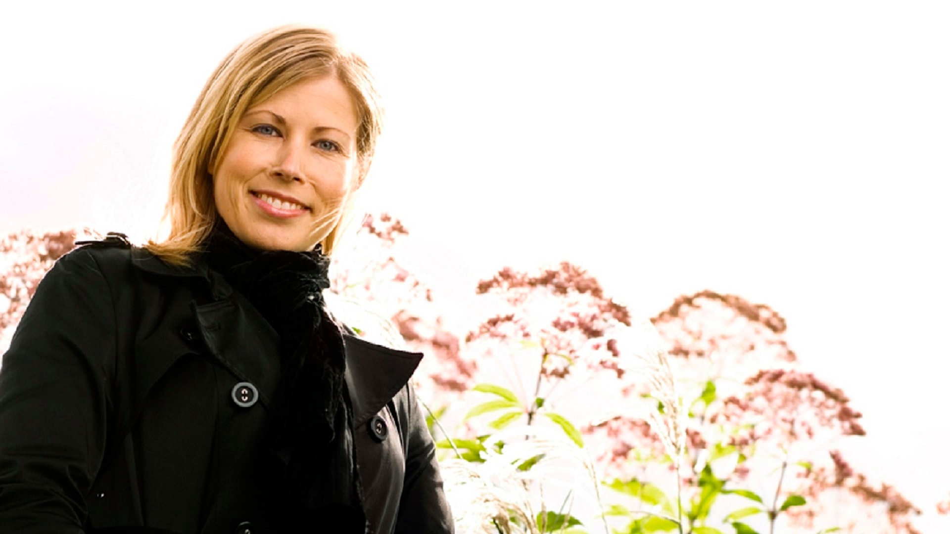 Camilla utomhus i solen