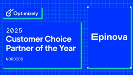 Blå grafik med text som annonserar "2025 Customer Choice Partner of the Year NORDICS" och markerar "Optimizely" och "Epinova" mot en rutnätsbakgrund.