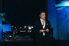 NCGs VD Geir Alla Hove håller tal