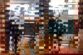 Linus Ekström och Martin Holmberg i montern på Smarta Intranät