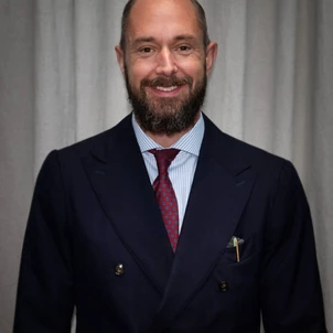 Tombas Bäcklund